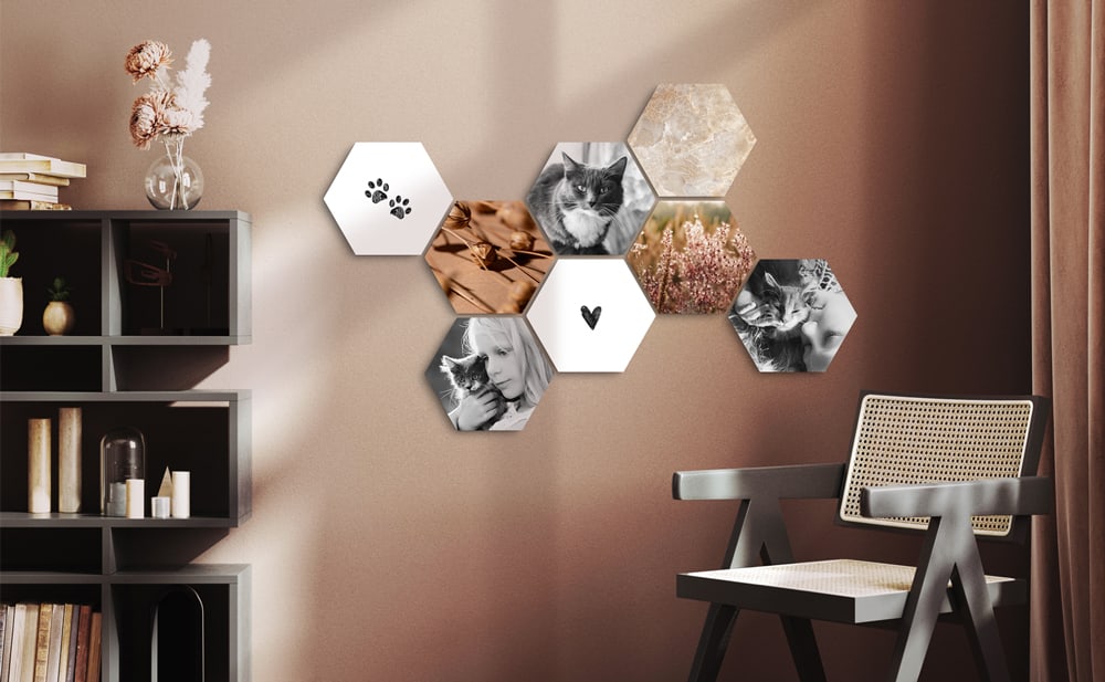 Maak een unieke muurcollage met Shapes® — modulaire fototegels in een trendy hexagonvorm. Eenvoudig te plaatsen, uit te breiden en te personaliseren.